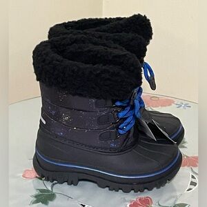 🆕 Black and Blue Winter Boots Toodler Size 8